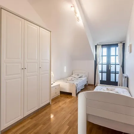 Soul House Pola Апартаменты Сплит