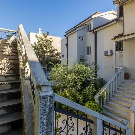 Soul House Pola * スプリト